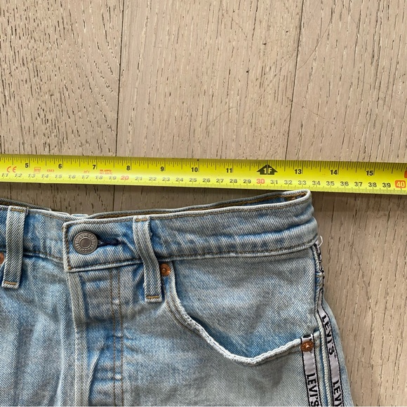 Levi’s 501 Dibs Tape Denim Shorts - Picture 7 of 9